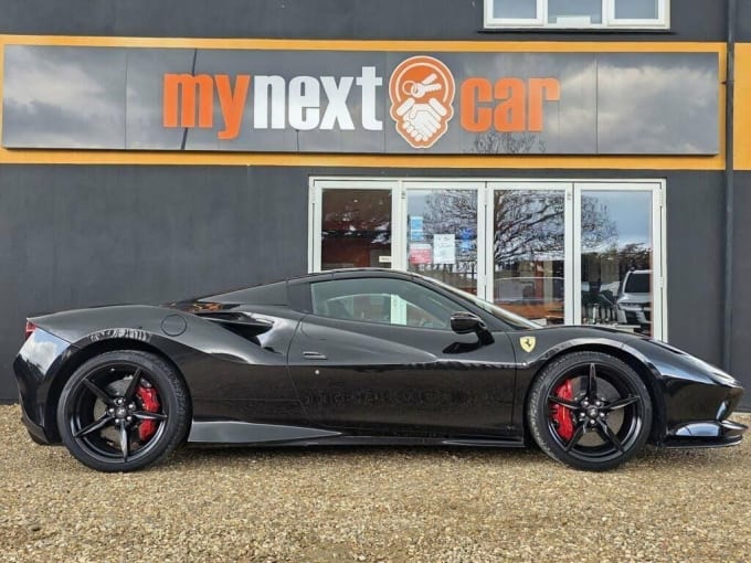 2025 Ferrari F8