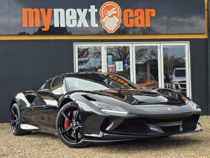 2025 Ferrari F8