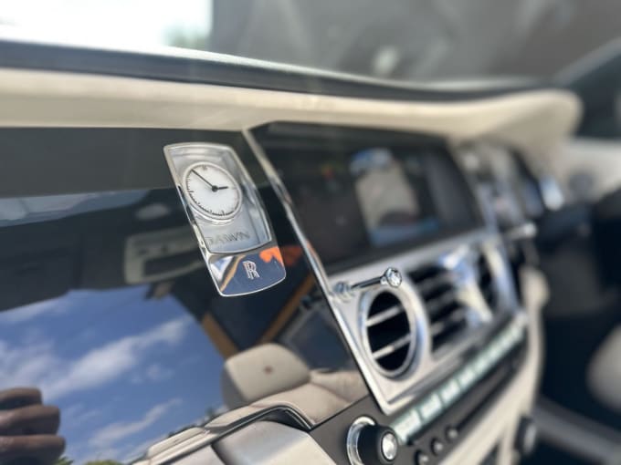 2025 Rolls-royce Dawn