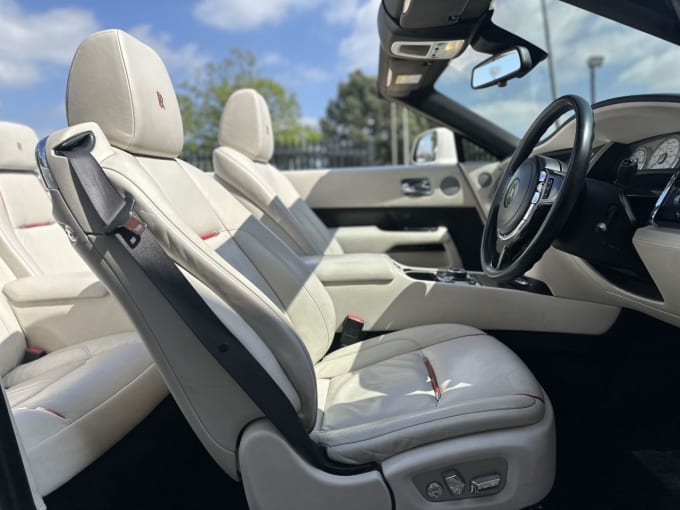 2025 Rolls-royce Dawn
