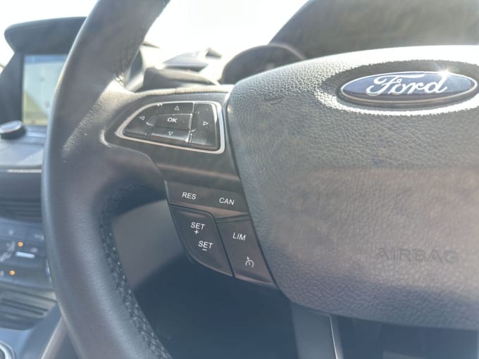 2025 Ford C-max