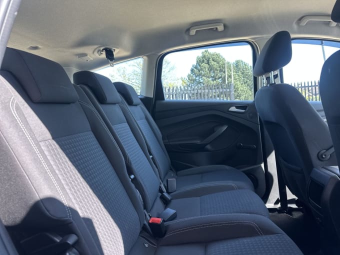 2025 Ford C-max