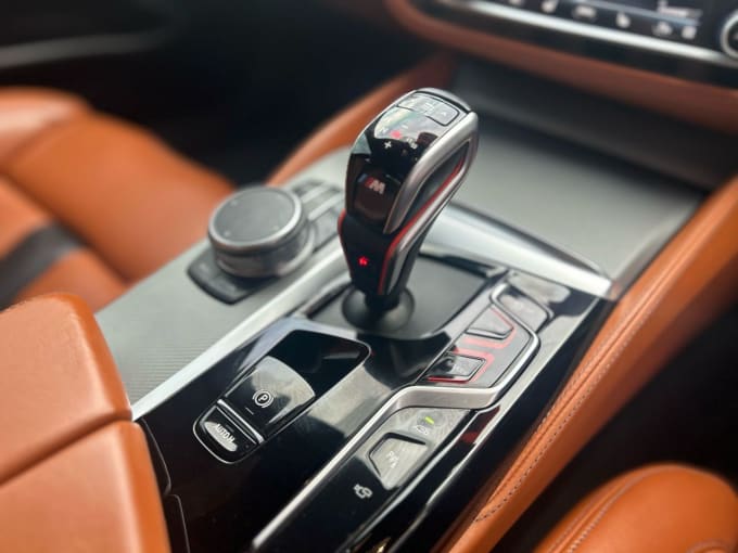 2025 BMW M5