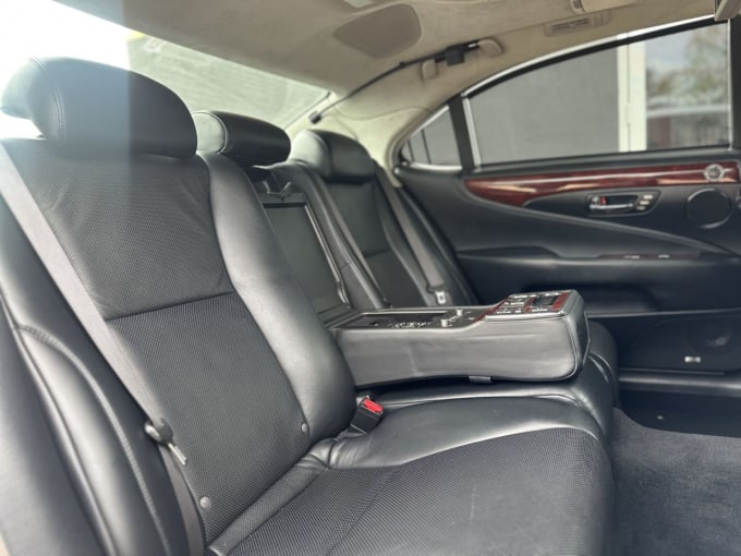 2025 Lexus Ls