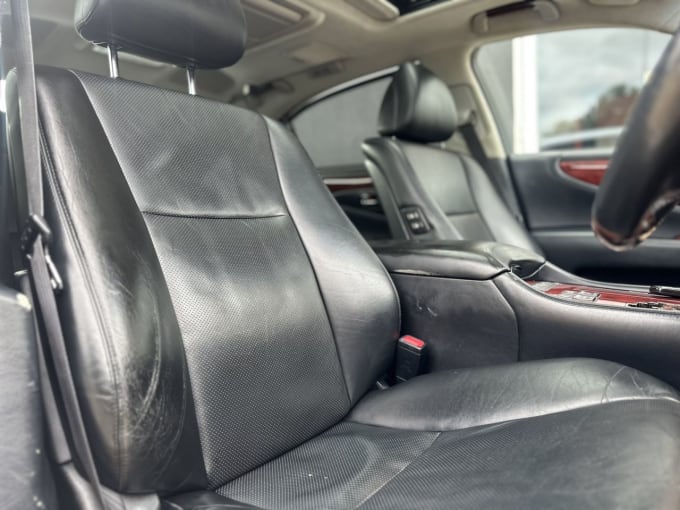 2025 Lexus Ls