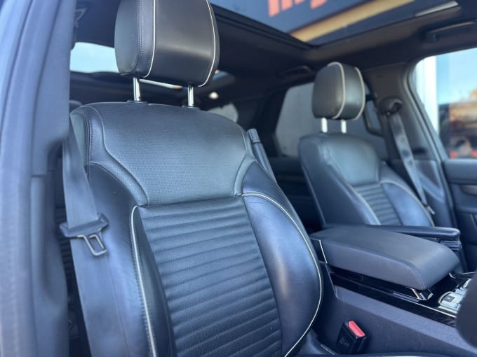 2025 Land Rover Discovery