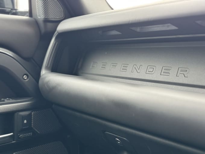 2023 Land Rover Defender