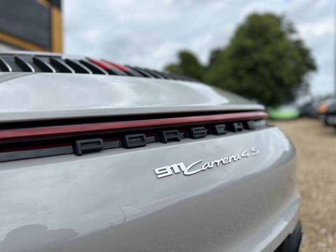 2025 Porsche 911