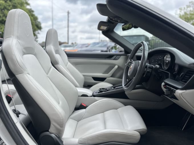2025 Porsche 911
