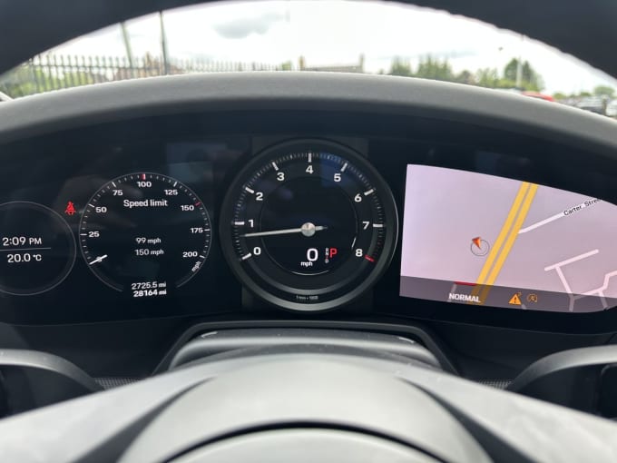 2025 Porsche 911