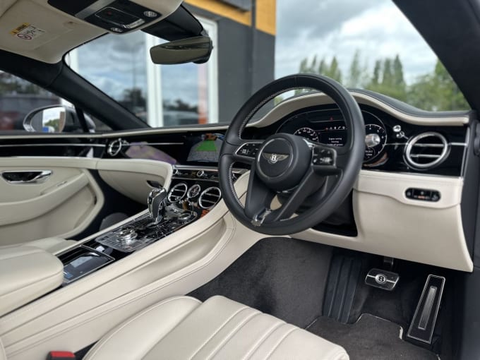 2025 Bentley Continental