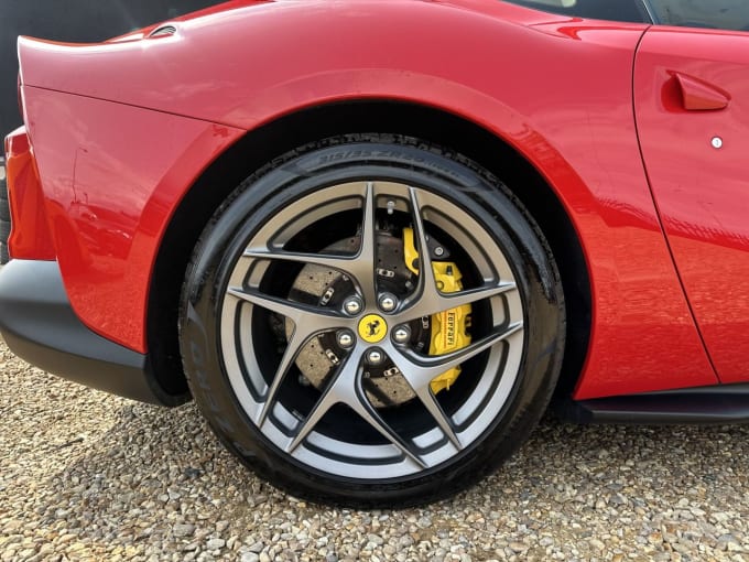 2025 Ferrari 812 Superfast