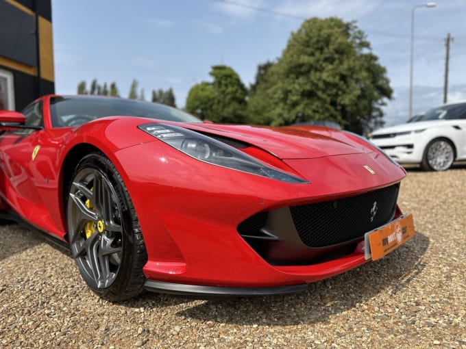 2025 Ferrari 812 Superfast