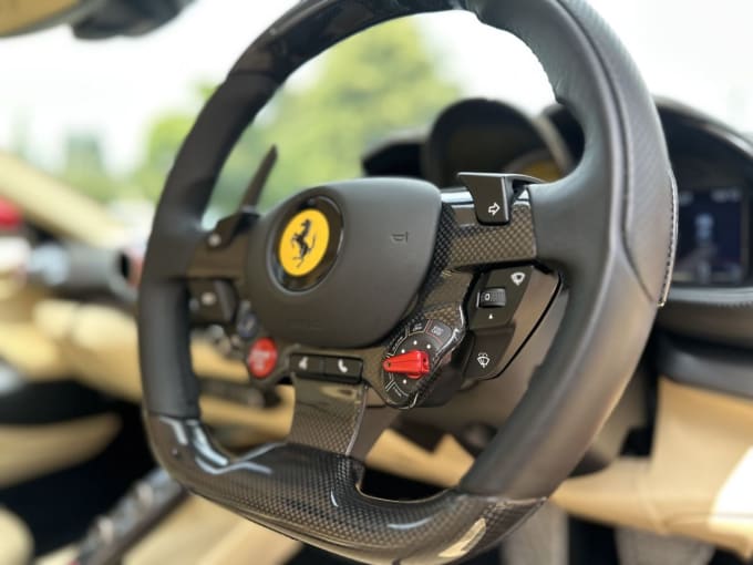 2025 Ferrari 812 Superfast
