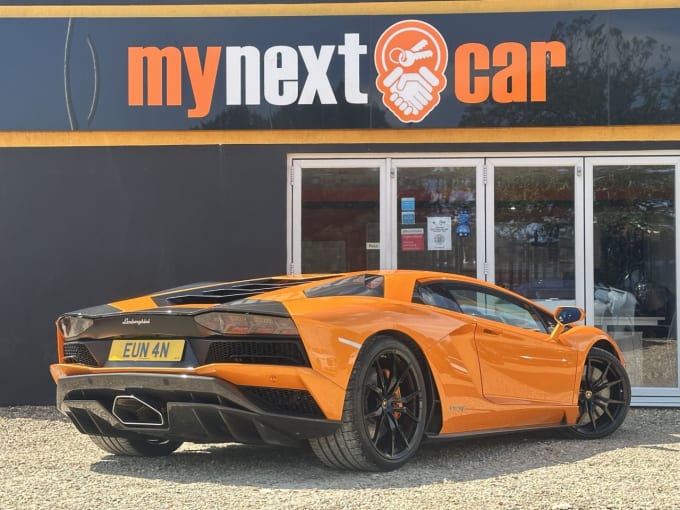 2025 Lamborghini Aventador