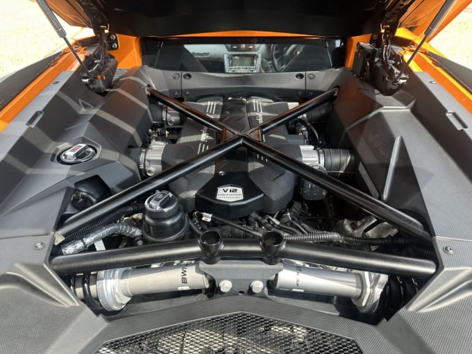 2025 Lamborghini Aventador
