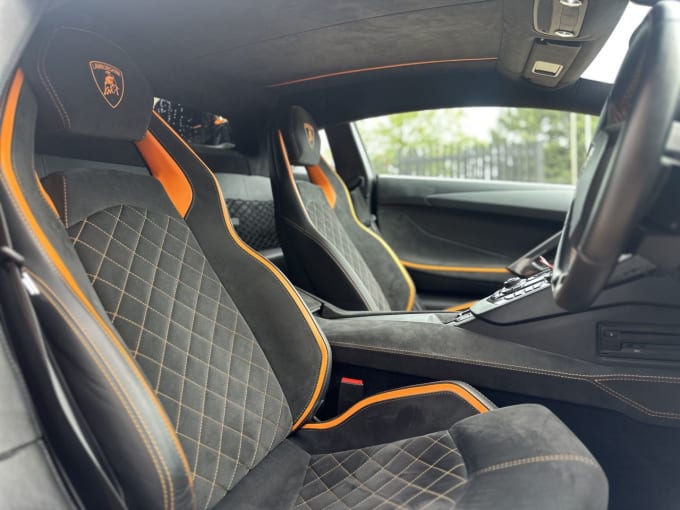 2025 Lamborghini Aventador