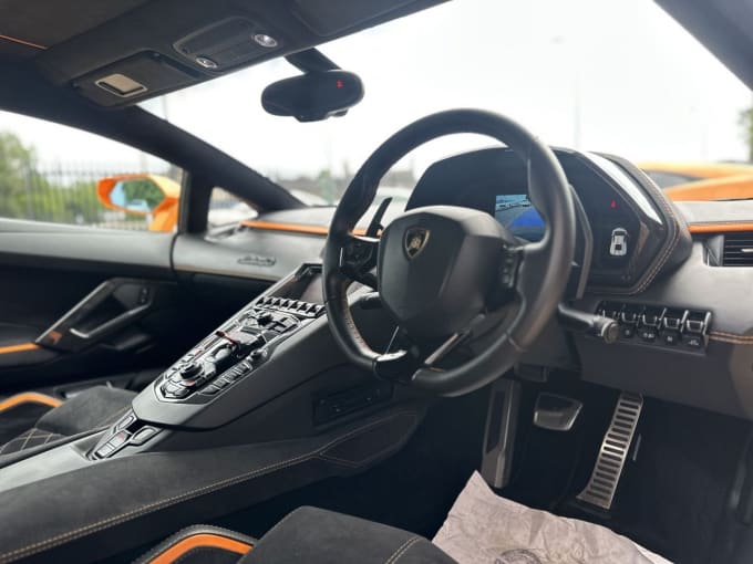 2025 Lamborghini Aventador