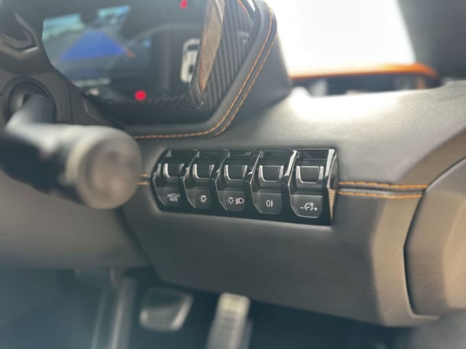 2025 Lamborghini Aventador