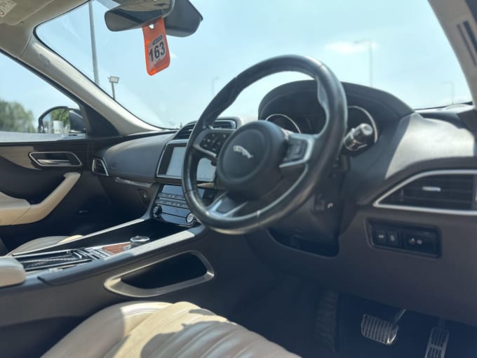 2025 Jaguar F-pace