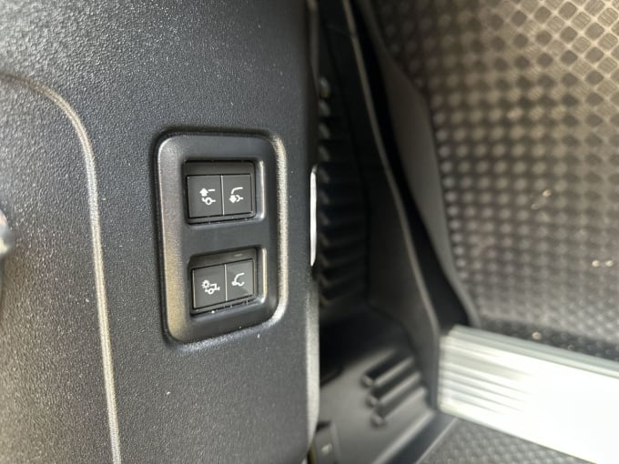 2021 Land Rover Defender
