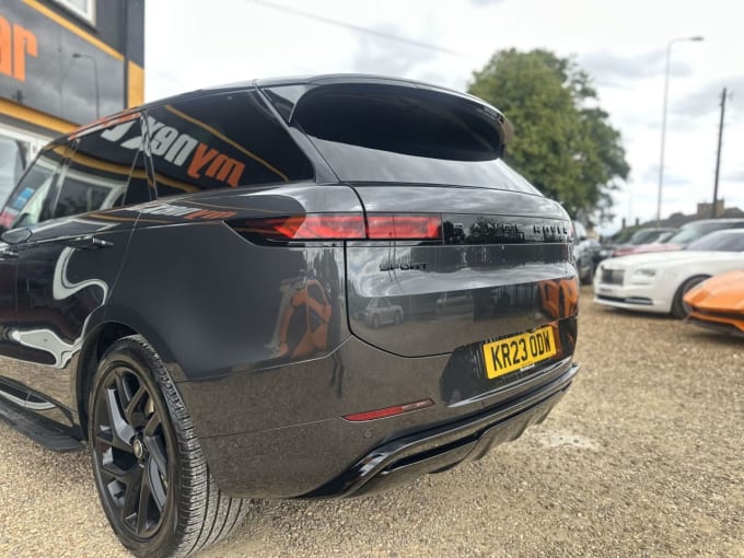 2025 Land Rover Range Rover Sport