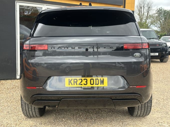 2025 Land Rover Range Rover Sport
