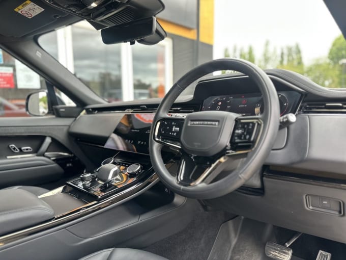 2025 Land Rover Range Rover Sport