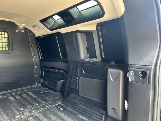 2025 Land Rover Defender