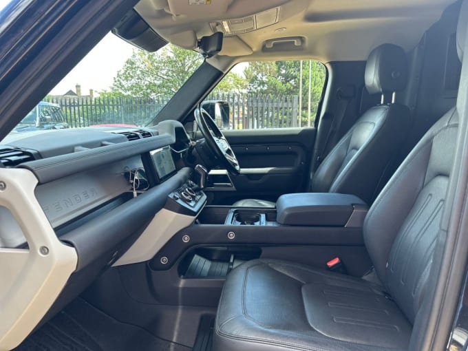2025 Land Rover Defender