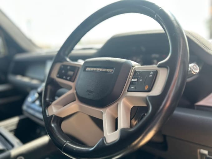 2025 Land Rover Defender