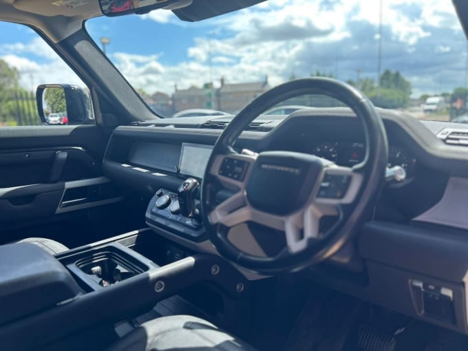 2025 Land Rover Defender