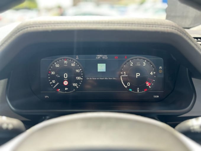 2025 Land Rover Defender