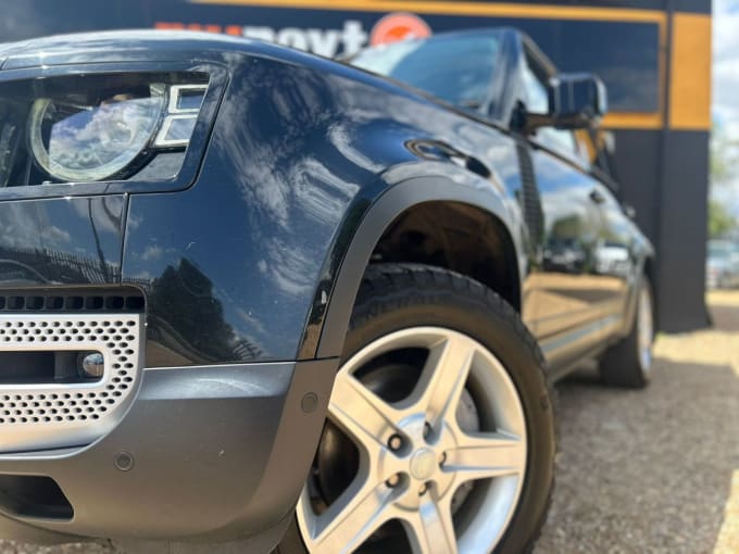 2025 Land Rover Defender