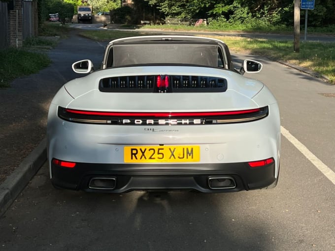2025 Porsche 911