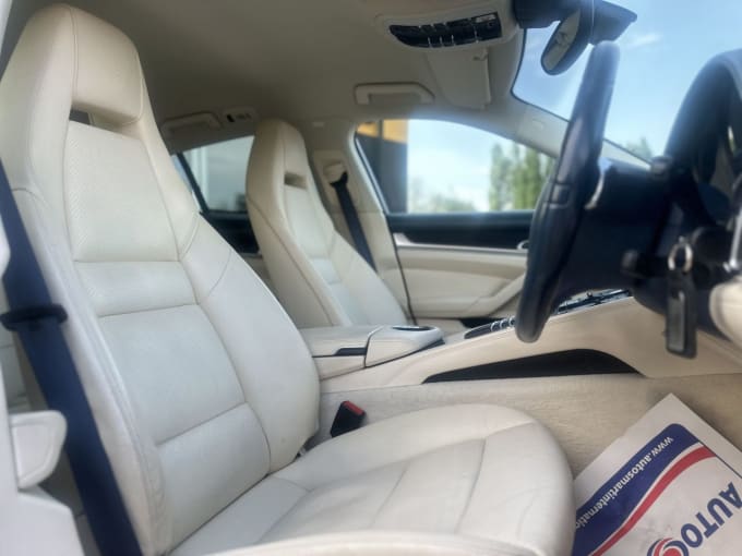 2025 Porsche Panamera