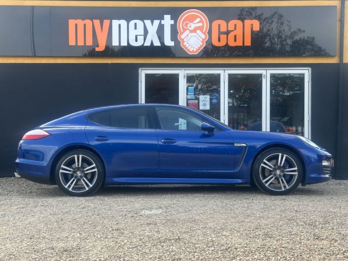 2025 Porsche Panamera