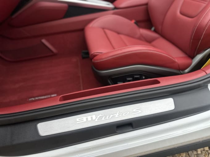 2025 Porsche 911