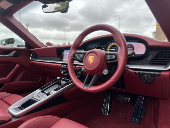 2025 Porsche 911