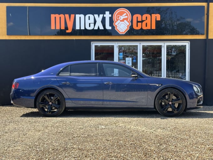2025 Bentley Flying Spur
