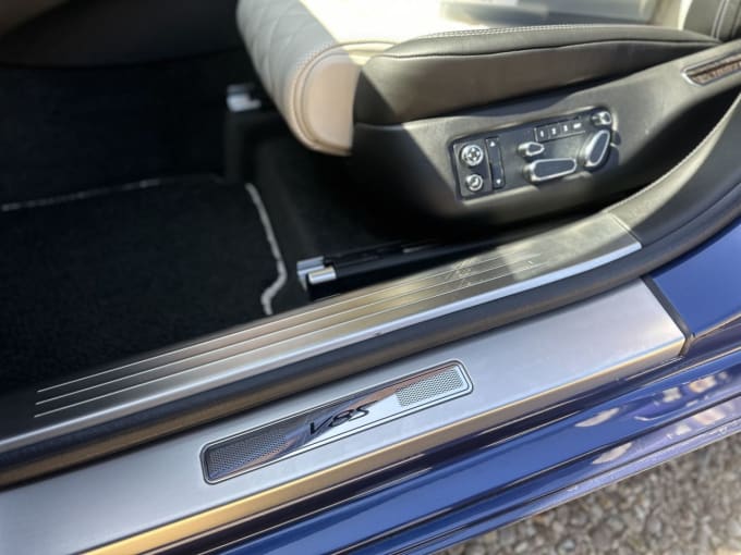 2025 Bentley Flying Spur
