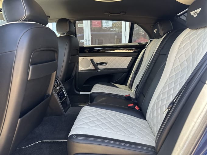 2025 Bentley Flying Spur
