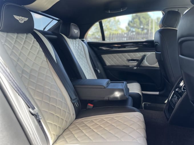 2025 Bentley Flying Spur