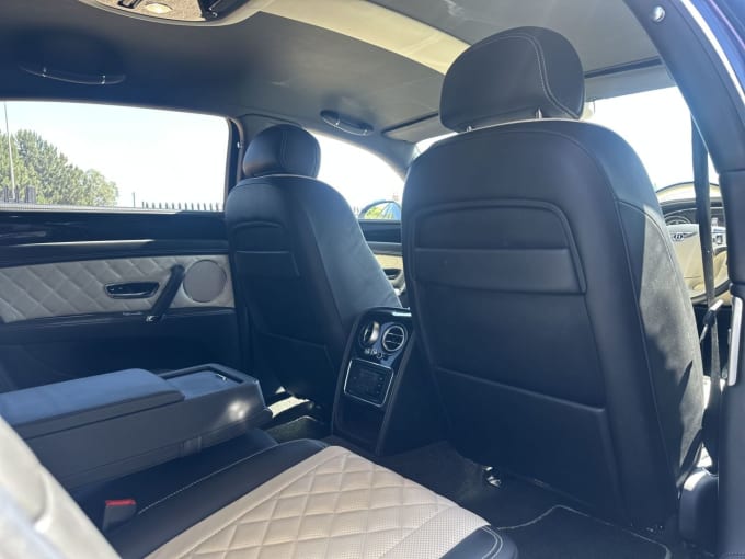 2025 Bentley Flying Spur