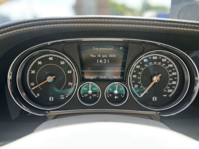 2025 Bentley Flying Spur