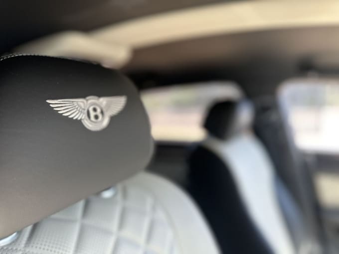 2025 Bentley Flying Spur
