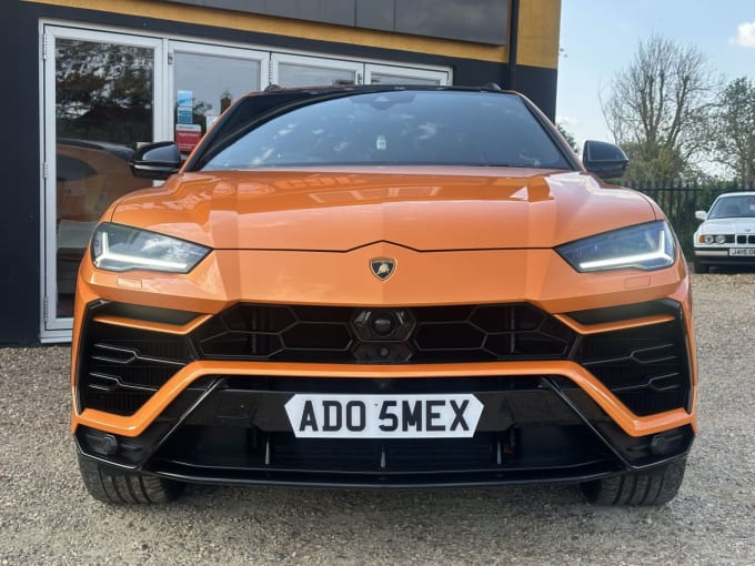 2025 Lamborghini Urus