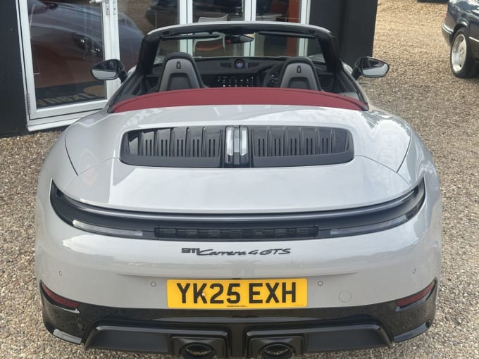 2025 Porsche 911