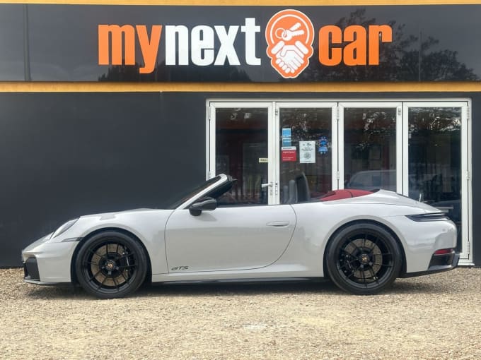 2025 Porsche 911