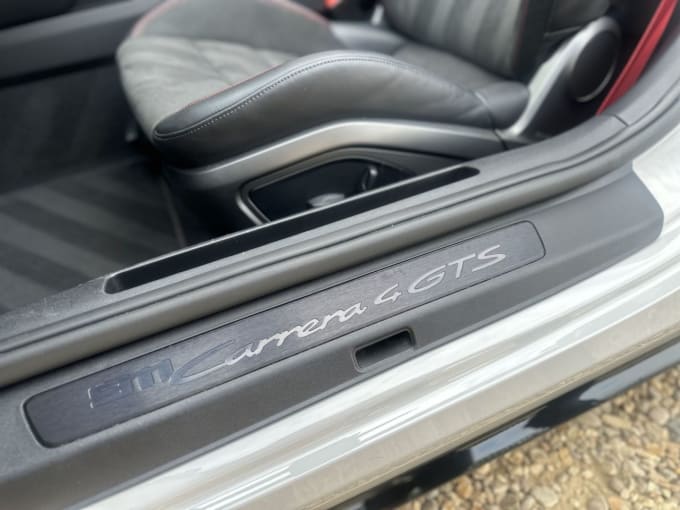 2025 Porsche 911